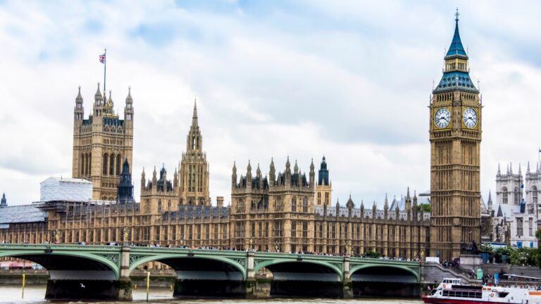 Chinese SPIES are trying to infiltrate Westminster through social media, MI5 warns MPs