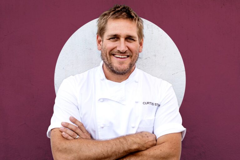 Curtis Stone Has a New Airline Menu on This Flight out of Los Angeles