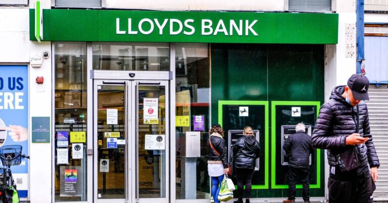 Lloyds Bank urges shoppers ‘remember your rights’ as £2million claimed back