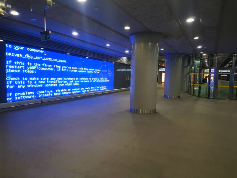 Microsoft blanks out BSODs on public displays with new ‘Digital Signage mode’